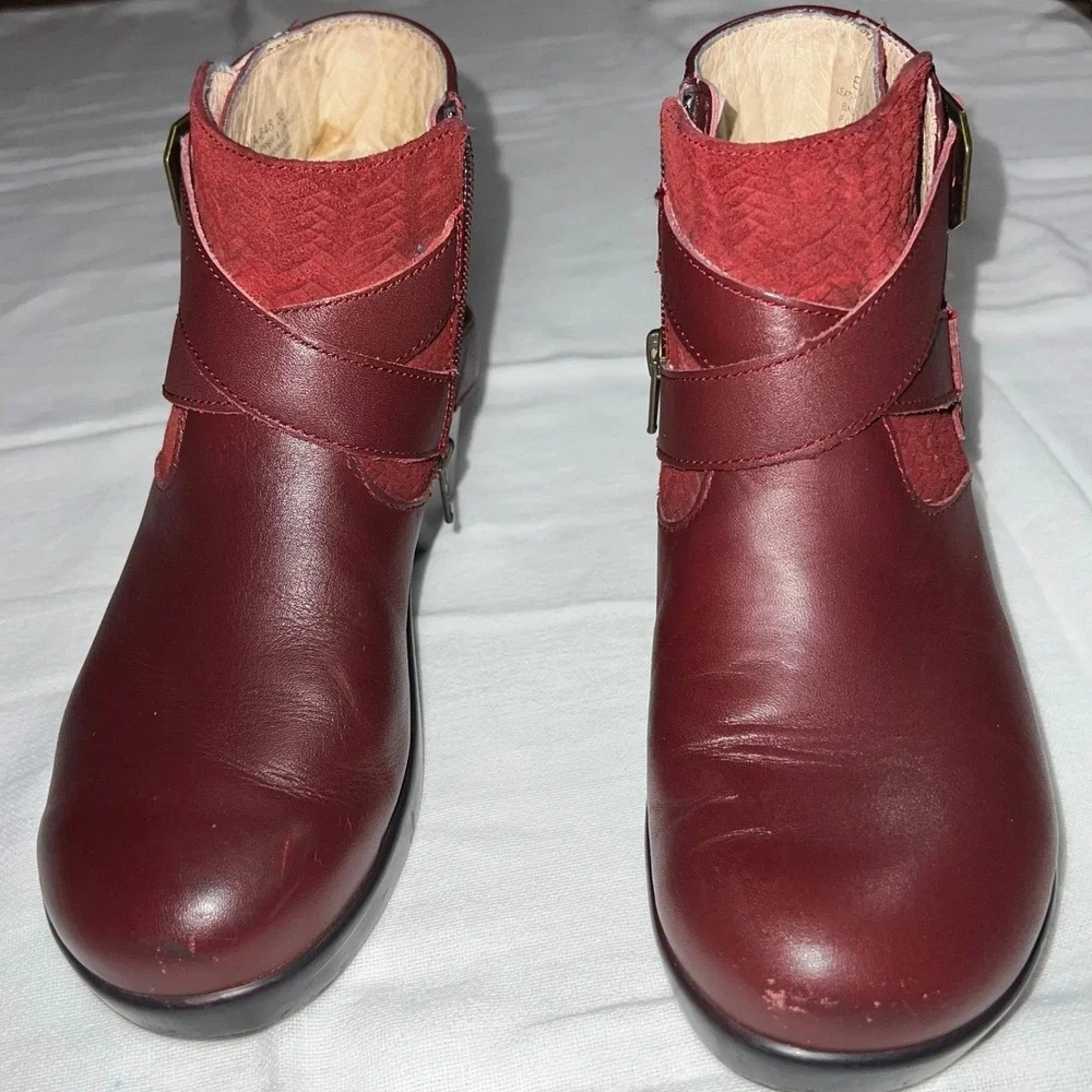 Alegria ankle boots